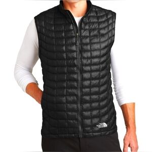 The North Face Trekker. Down And Light Weight. EUC. like New. Prem Color Black